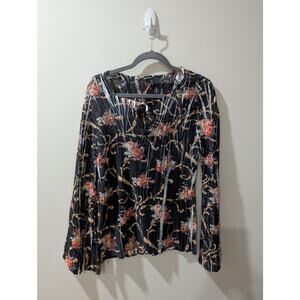Komarov Crinkle Floral Bell Sleeve Blouse